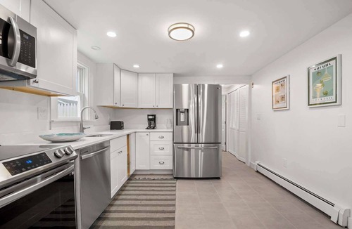 West Hyannisport House | Walk to Seaside Park, Stylish Updated Interior!