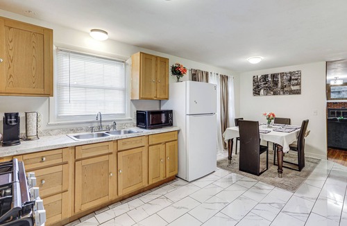 Attleboro House | Walk to Shops & Eats! Attleboro Basecamp