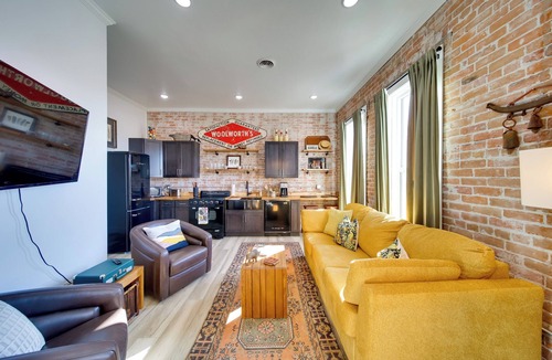 Emmett Apartment | Walk to Shops & Eats: Charming Dtwn Emmett Apt!