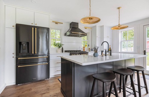 Bayfield House | Walk to Shops & Lake/Hiking, EV Charger, Fire Pit!