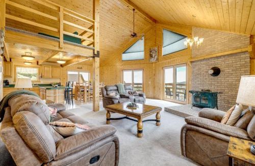 Lander House | Walk to Sinks Canyon State Park Spacious Home!