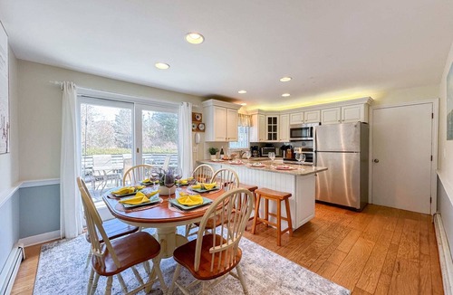 Orleans House | Walk to Skaket Beach, Great Backyard!