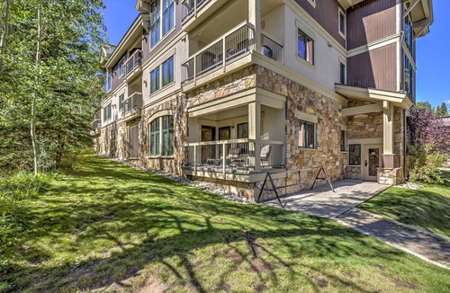 Four O'Clock Condo | Walk to Ski Slopes & Main St: Cozy Breck Condo!