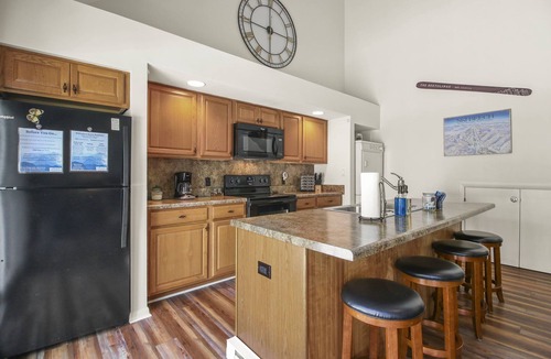 Beech Mountain House | Walk To Slopes! End Unit Townhouse! Kid Friendly!