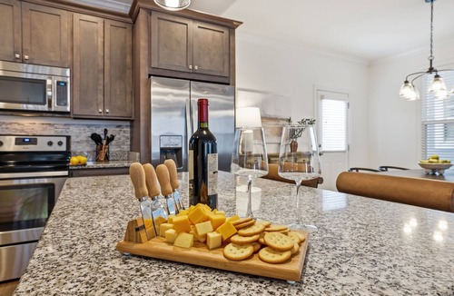 Chattanooga House | Walk to Southside Dining, Stylish 3BR w Easy Parking