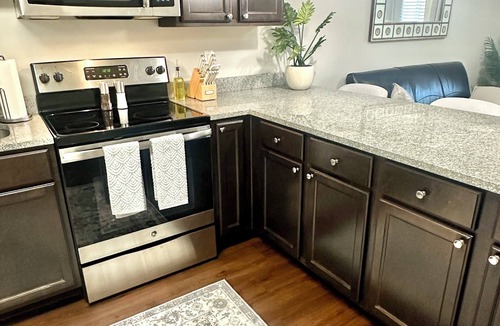 Starkville Condo | Walk to Stadium & Cotton District + Balcony & Pool