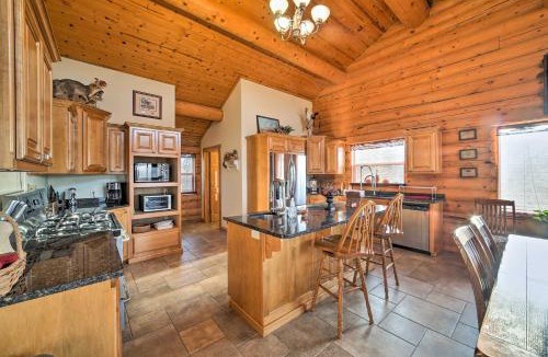 Shell Knob House | Walk to Table Rock Lake: Spacious Home w/Deck!