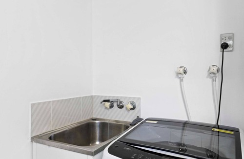 Pialba Apartment | Walk To The Beach in Pialba