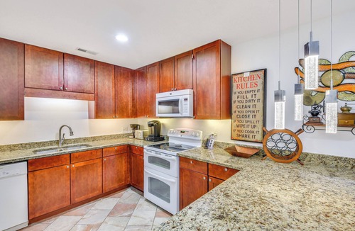 Lake Michigan Beach House | Walk to the Beach: Pet Friendly w/Fire Pit!