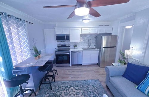 Sarasota House | Walk to the Beach
