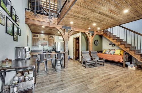 Ponce De Leon Apartment | Walk to the James River! Serene Galena Studio