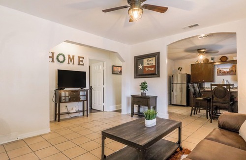 Fort Worth House | Walk to the Stockyards!