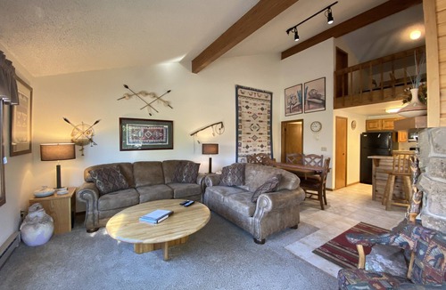 Mount Crested Butte Condo | Walk to the lifts from Crested Mountain North 2 bedroom Condo!