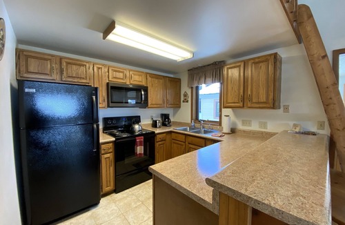 Mount Crested Butte Condo | Walk to the lifts from Crested Mountain North 2 bedroom Condo!