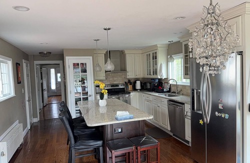 South Walpole House | Walk to the World Cup venue at Gillette Stadium