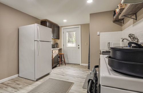 Ridgefield Cottage | Walk to Theaters & Dining! Ridgefield Gem w/Yard
