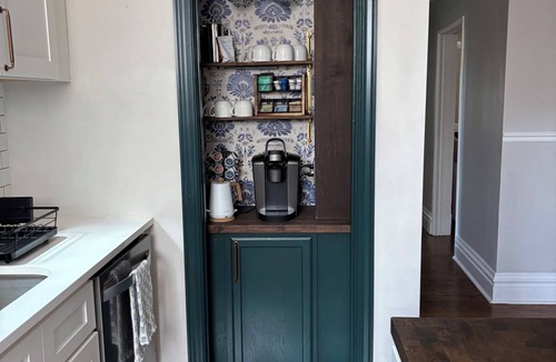 Tower Grove East House | Walk to Tower Grove Park-Backyard, Grill, Garage + Walkable Dining- Sleeps 9