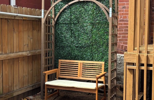 Tower Grove East House | Walk to Tower Grove Park-Backyard, Grill, Garage + Walkable Dining- Sleeps 9