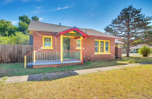 Lawton House | Walk to Town & 3 Mi to Fort Sill: Home in Lawton!