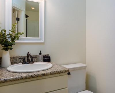 Eastsound House | Walk to Town, Beach, Modern, Gourmet Kitchen, EV