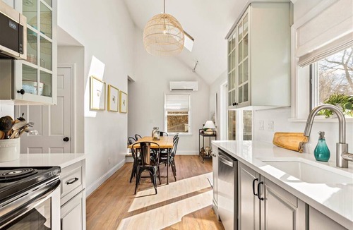 Edgartown House | Walk To Town - Beautiful Edgartown House