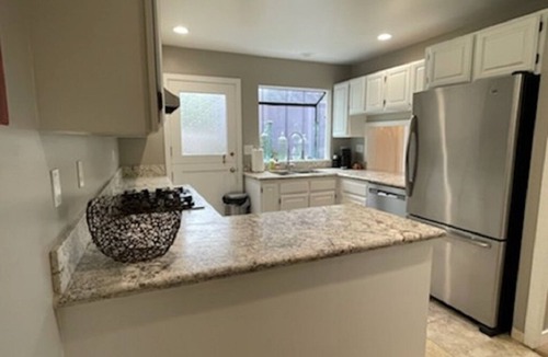 Northwest Carmel House | Walk to town & beach! 4 bdrm sleeps 7, gated yard, 2 firepits, deck w/ocean view