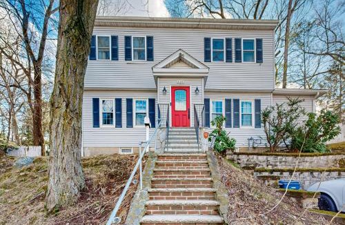 Newton Upper Falls House | Walk to Transit & Eats! 'Urban Oasis in Newton'