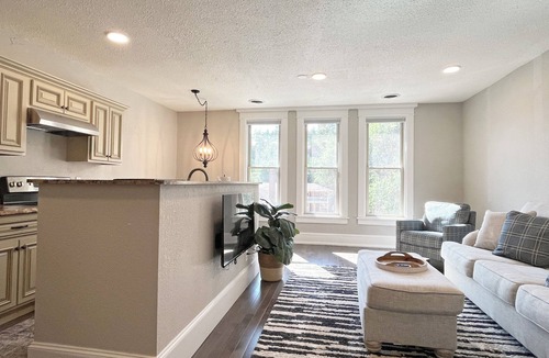 Hot Springs Apartment | Walk to VA Hospital, Restaurants + More ~ Excellent for Traveling Professionals!