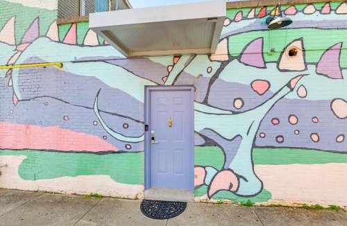 Hillsboro West End House | Walk to Vanderbilt: Eclectic Apt in Nashville