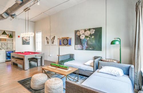 Hillsboro West End House | Walk to Vanderbilt: Eclectic Apt in Nashville