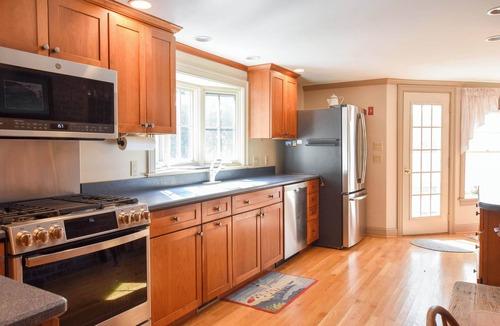 North Eastham House | Walk to Water Hot Tub & Game Room!