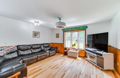Montour Falls House | Walk to Waterfalls & Dining: Finger Lakes Escape!