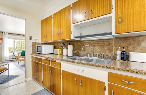 Old Ballard Condo | Walk to Waterfront! Scandi-Boho Seattle Apartment