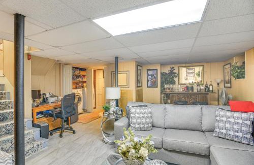 Off Broadway House | Walk to Wharf & Beaches! Newport Home w/Patio