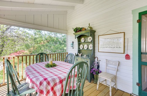 Augusta Apartment | Walk to Wineries: Charming Retreat in Augusta!
