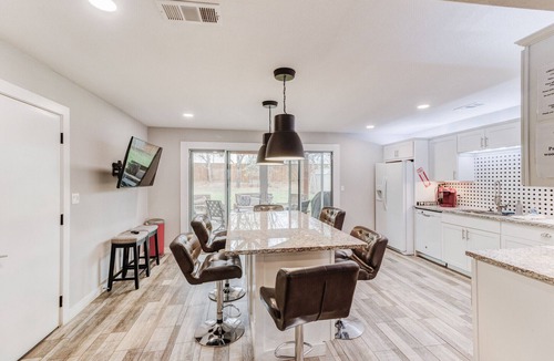 Arlington House | Walk to World Cup Games 5 out of 5 Stars!