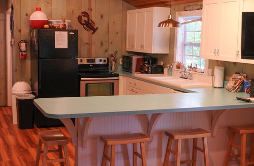 New Braunfels House | Walk to Wurstfest/Relaxing Beach Themed House Right Next to Schlitterbahn