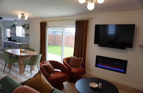 Redmond House | Walkability, centrally located, dog friendly