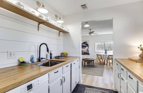 Elk Rapids House | Walkable 3-Unit Escape Near Elk Lake & Bay Access!
