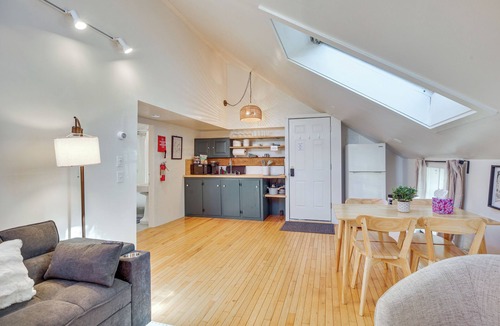 Waterbury Apartment | Walkable 3-Unit Retreat on Main Street, Waterbury!