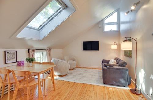 Waterbury Apartment | Walkable 3-Unit Retreat on Main Street, Waterbury!