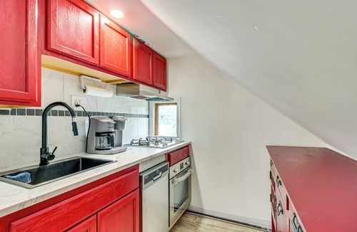 Arlington Heights House | Walkable Abode in Stroudsburg's Business District!