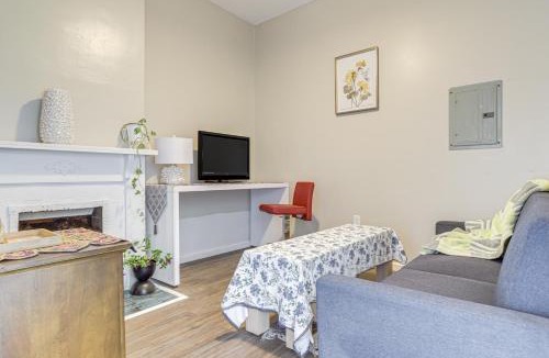 Newport Apartment | Walkable Apt in York St Historic District