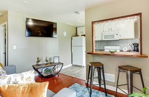 Bashford Manor House | Walkable Apt Near Kentucky Derby!