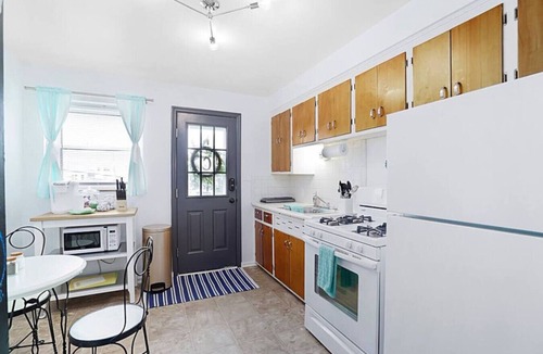 Grandview Heights Apartment | Walkable | Close to OSU | Free Parking