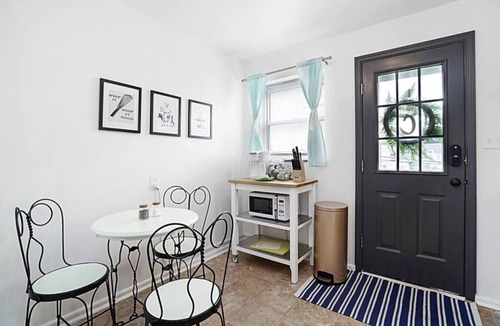 Grandview Heights Apartment | Walkable | Close to OSU | Free Parking