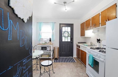 Grandview Heights Apartment | Walkable | Close to OSU | Free Parking