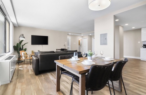 Crystal City Apartment | Walkable DC View Apartments