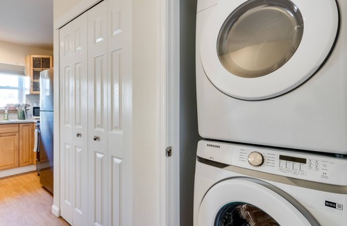 Downingtown Apartment | Walkable Downingtown Studio w/Spacious Deck