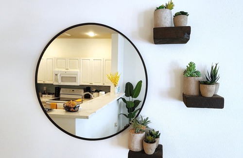 Belltown Condo | Walkable Downtown- Near Space Needle and Pike Place- Water View+Pool+Parking